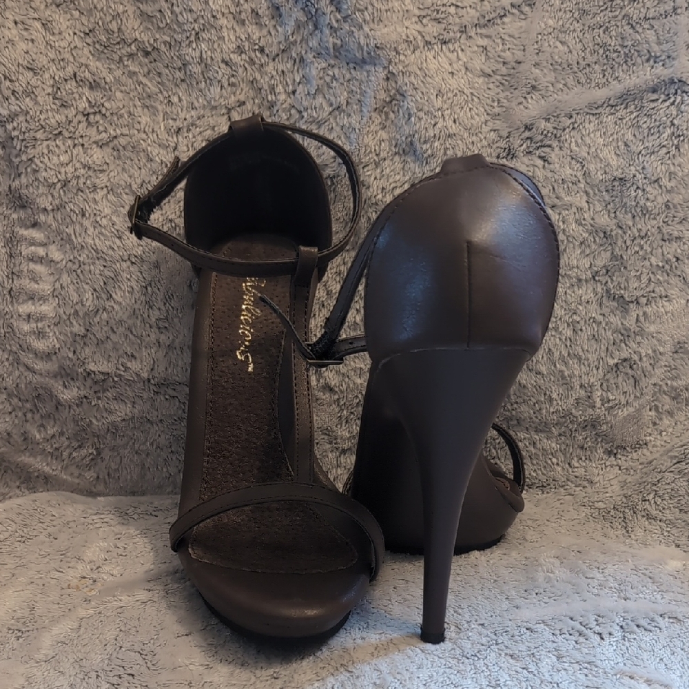 Chic Dark Brown High Heel Sandals